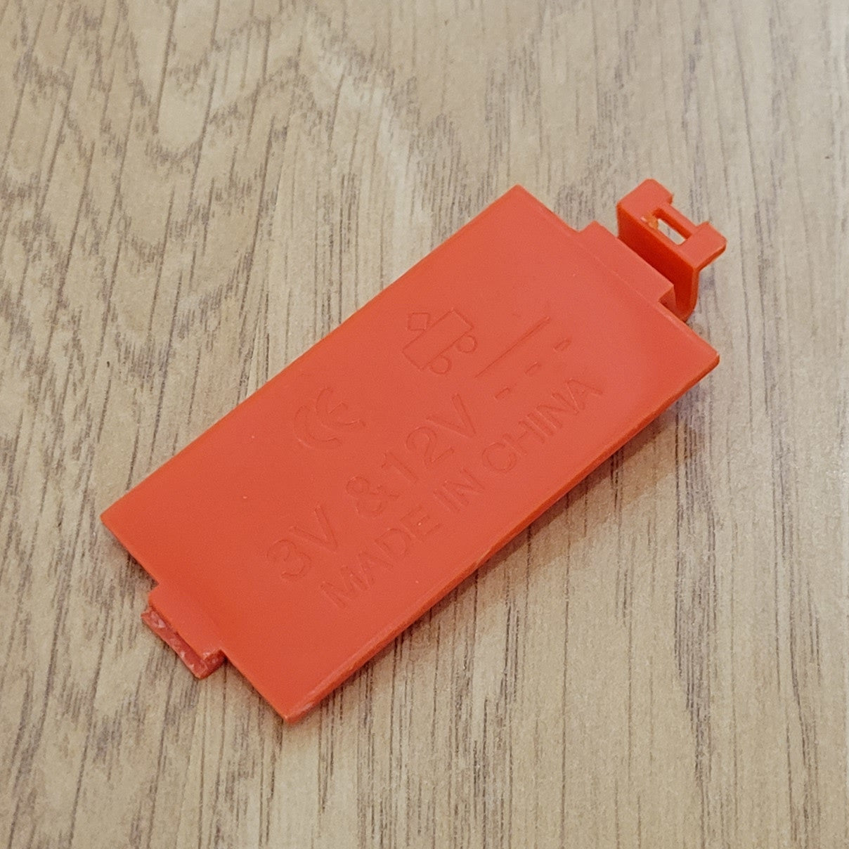 Scalextric MEGA SOUND Hand Throttle - Spare Battery Cover - Red
