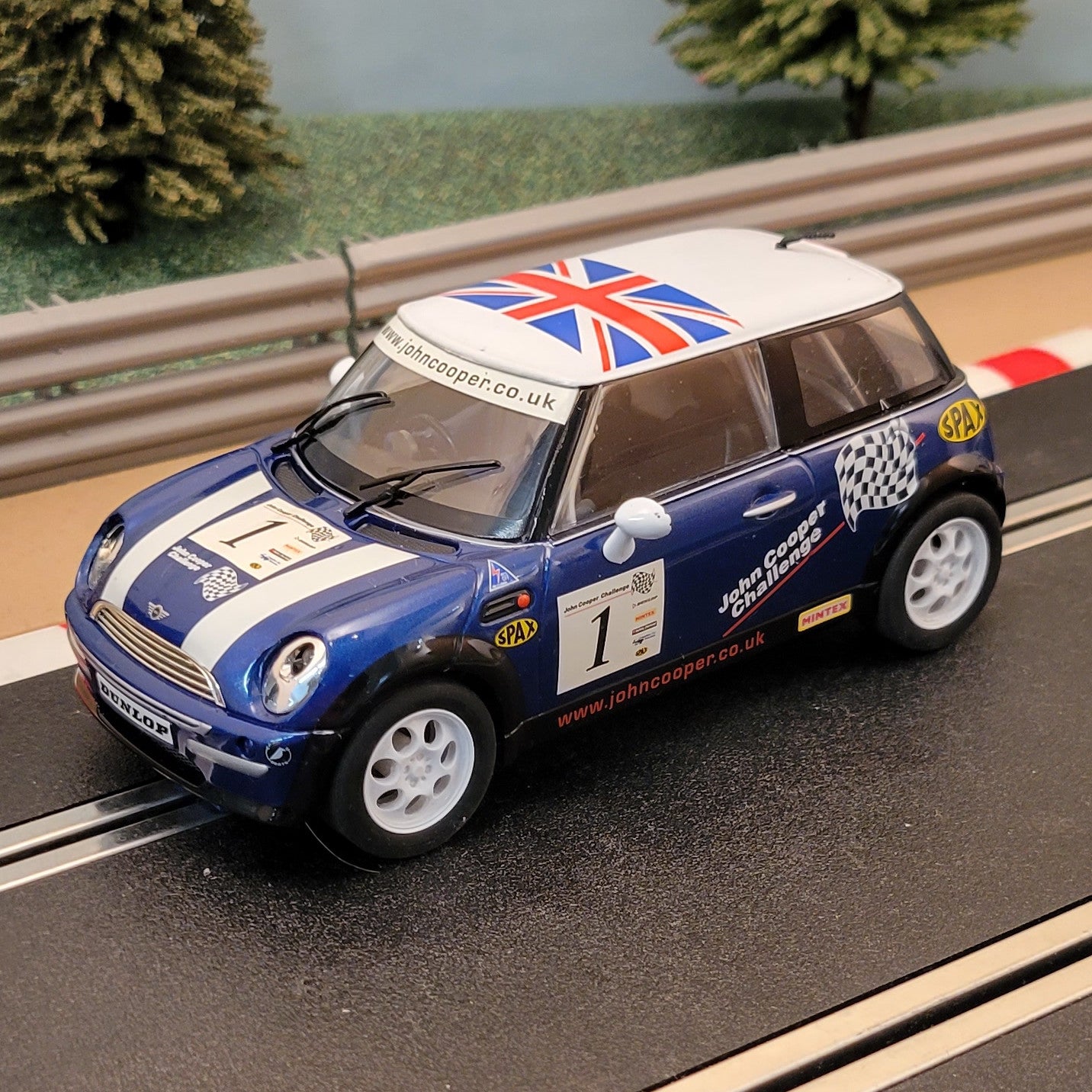 Coche Scalextric 1:32 - C2527 Azul BMW Mini Cooper Union Jack #1 *LUCES* #ML