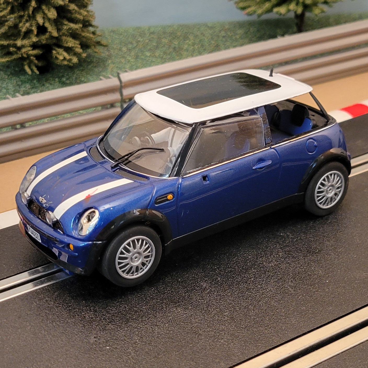 Coche Scalextric 1:32 - C2538 Trabajo italiano - BMW Mini Cooper azul *LUCES* #E