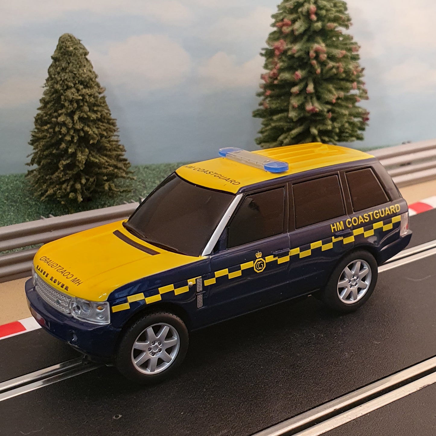 Scalextric 1:32 Car - C2877 HM Coastguard Range Rover *LIGHTS & SIREN* #M
