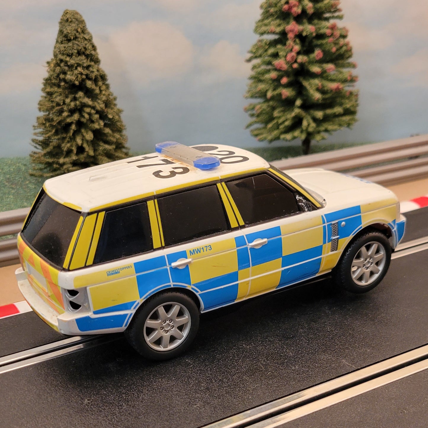 Scalextric 1:32 Car - C2808 Police Range Rover FLASHING LIGHTS & SIREN DPR #Q