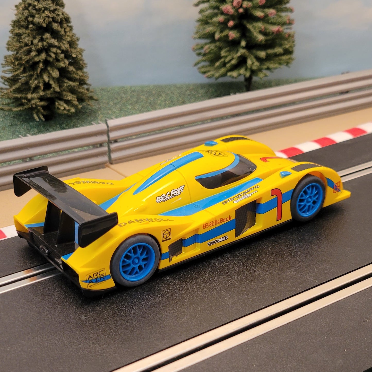 Scalextric 1:32 Start Car - Yellow Le Mans Prototype #1