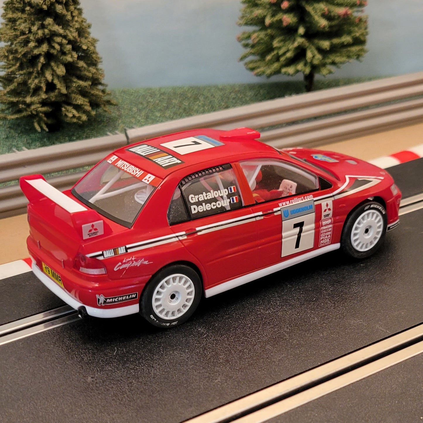Scalextric 1:32 Car - C2365 Mitsubishi Lancer Evo 7 WRC Delecour #7 LIGHTS #GW