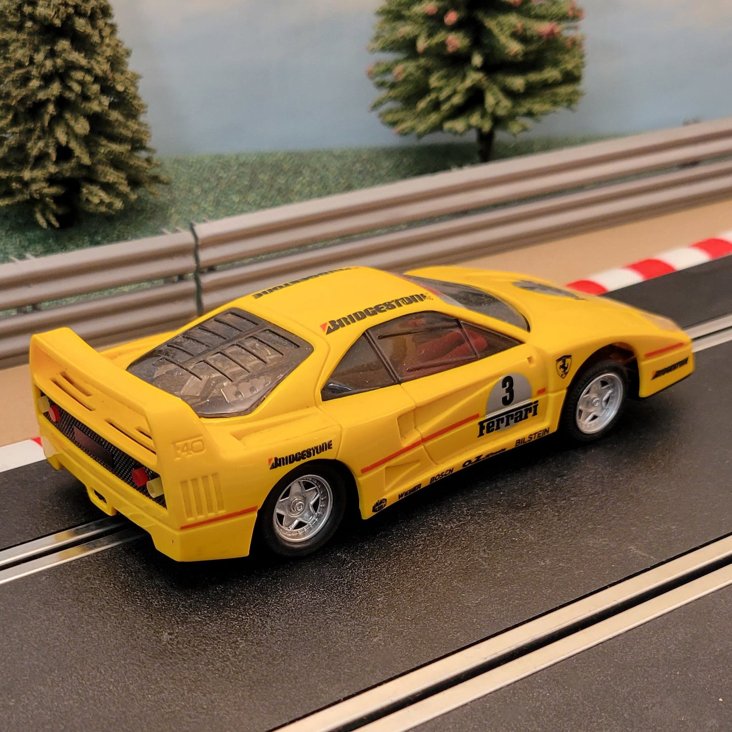 Scalextric 1:32 Car - C450 Yellow Ferrari F40 Bridgestone #M