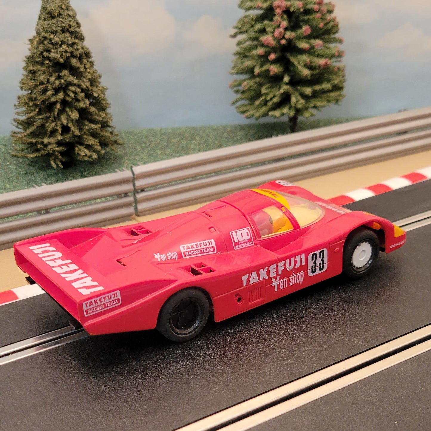 Coche Scalextric 1:32 - Porsche Le Mans Rojo Takefuji #33