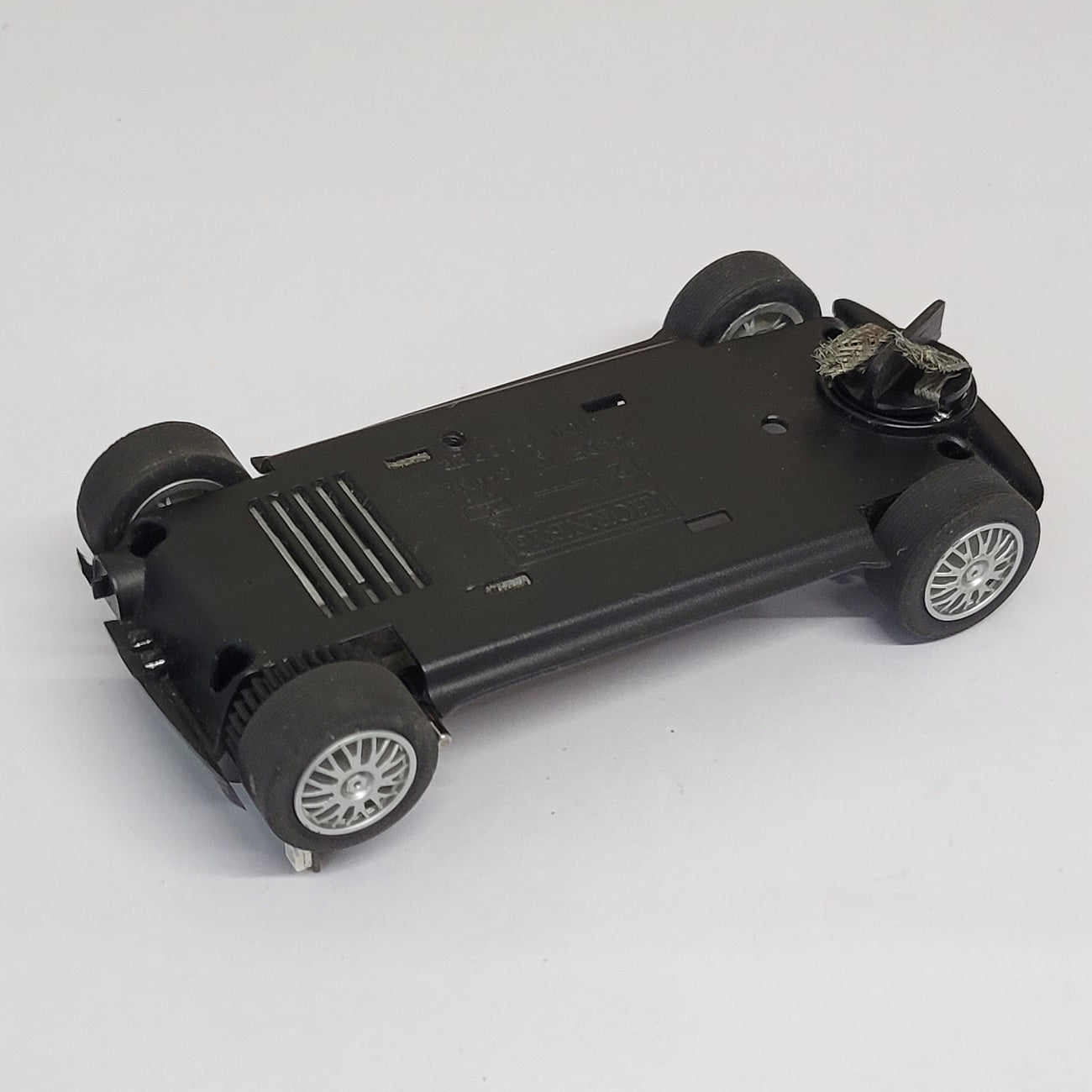 Scalextric 1:32 Underpan Rolling Chassis for BMW Mini Cooper #F