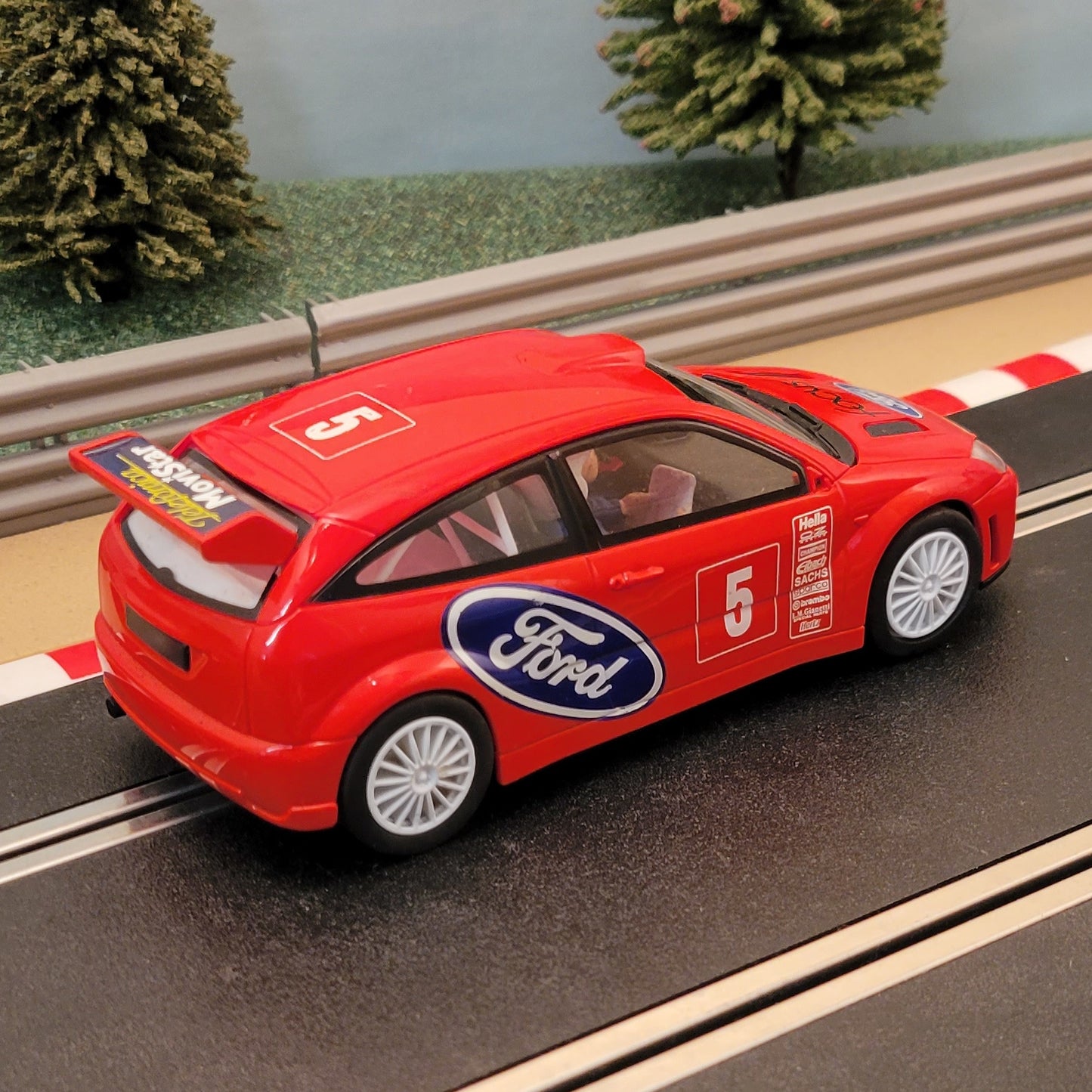 Scalextric 1:32 Car - Red Ford Focus Rally WRC 'FORD Logo' #5 #Z