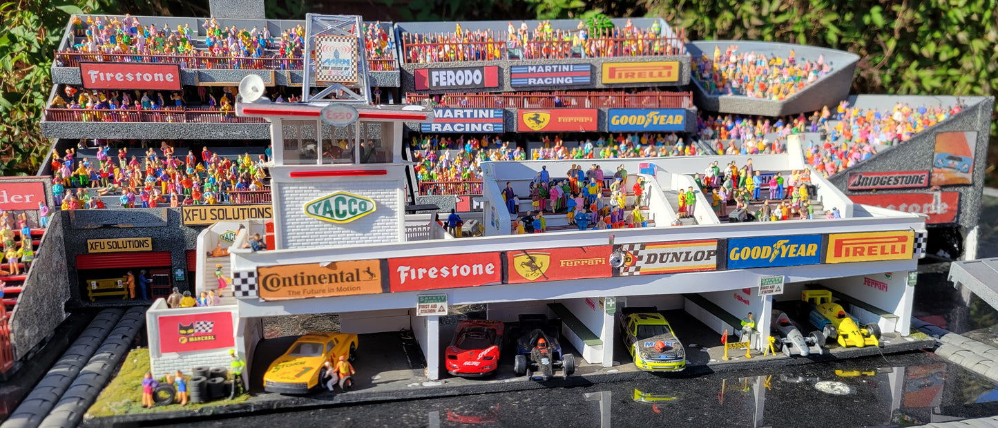 SCALEXTRIC 1:32 - Tribuna C704