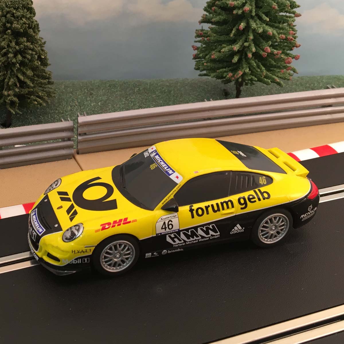 Scalextric Sport 1:32 Track Set Layout & 4 Cars - ARC Pro AS12