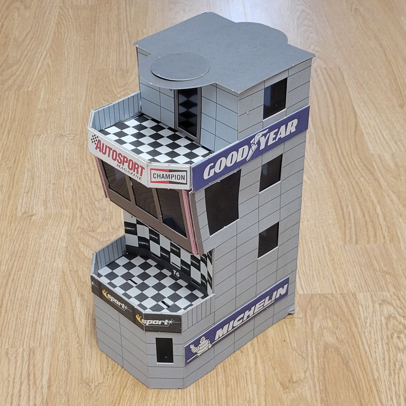 Scalextric 1:32 Edificio - Tribuna C8152
