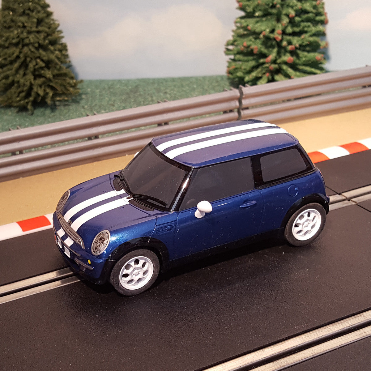 Scalextric 1:32 Car - Blue BMW Mini Cooper - Blue Roof With White Stripes #K