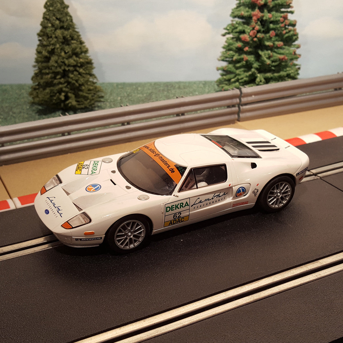 Scalextric C3290 White Ford GT Lambda #62
