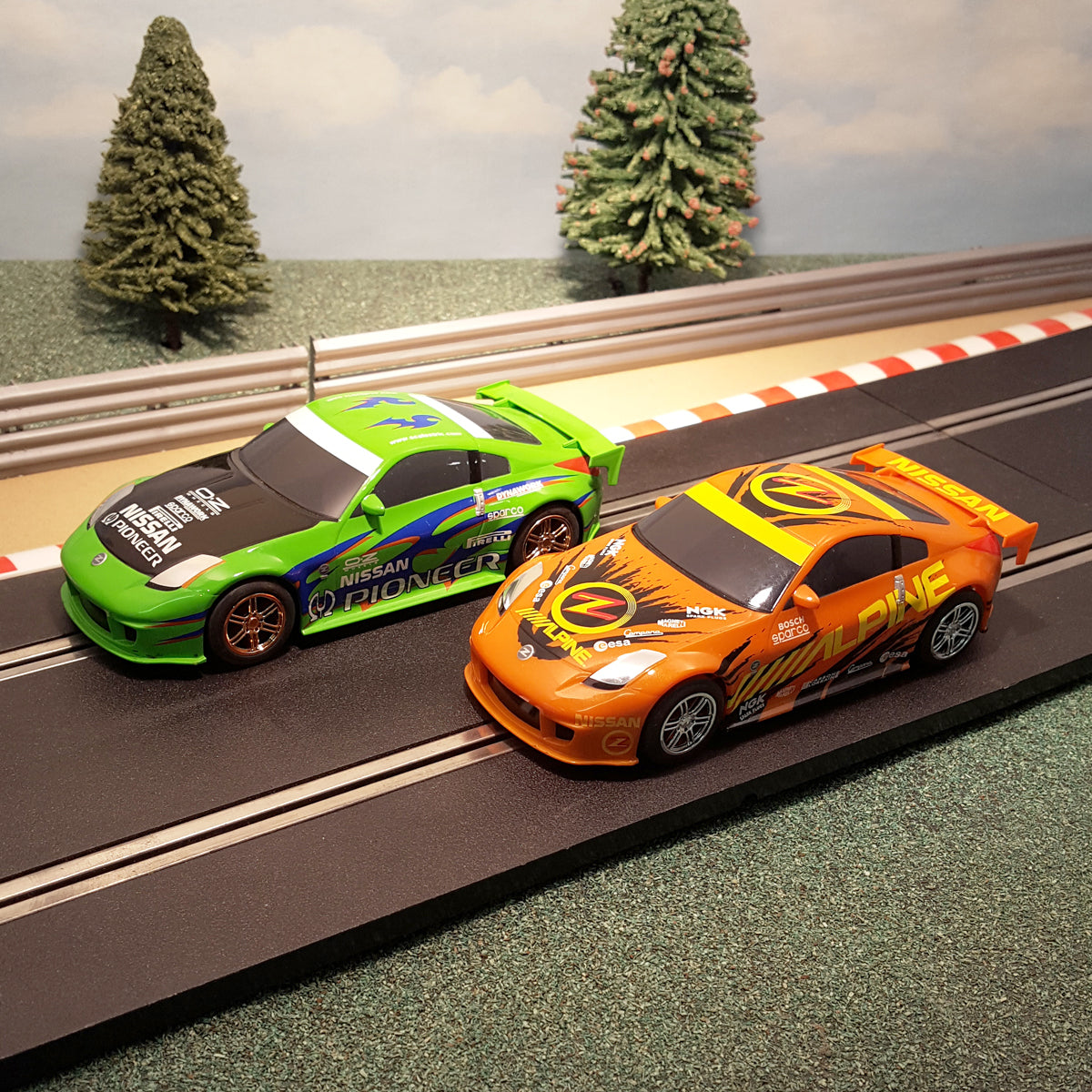 Scalextric 1:32 Pair Of Drift Cars - Nissan 350Z Pioneer & Alpine