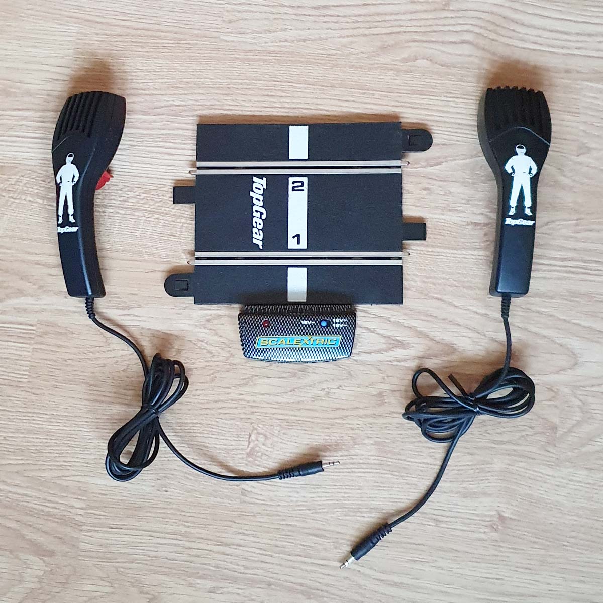 Scalextric Sport 1:32 Powerbase Track C8217 & Throttles - Top Gear