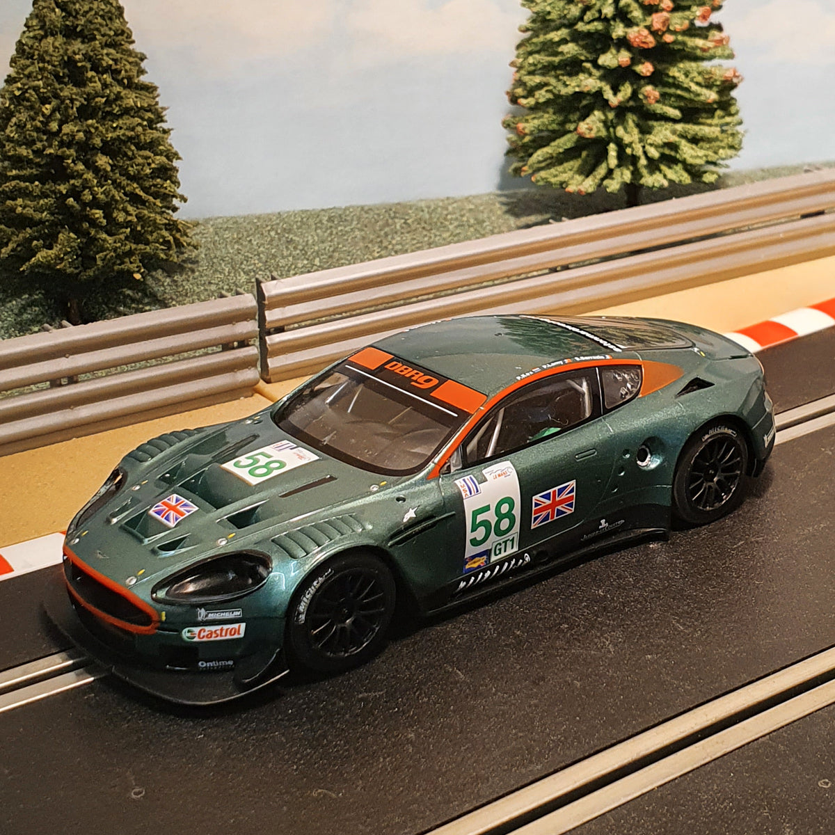 Scalextric 1:32 Digital Car - C2758D Aston Martin DBR9 #58 *LIGHTS* #FWMS