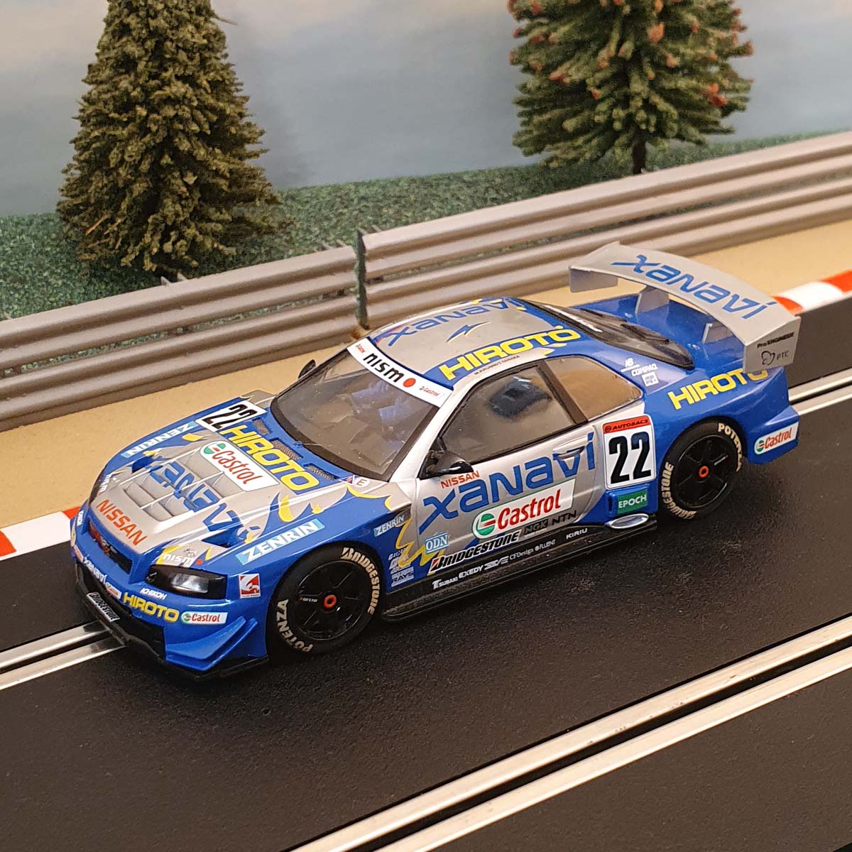 Scalextric 1:32 Digital Car - C2910 Nissan Skyline GTR Xanavi *LIGHTS* #22