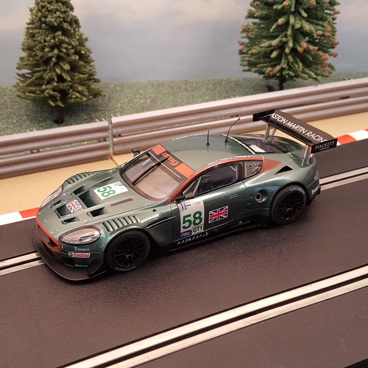 Scalextric 1:32 Digital Car - C2758D Aston Martin DBR9 #58 *LIGHTS* #E