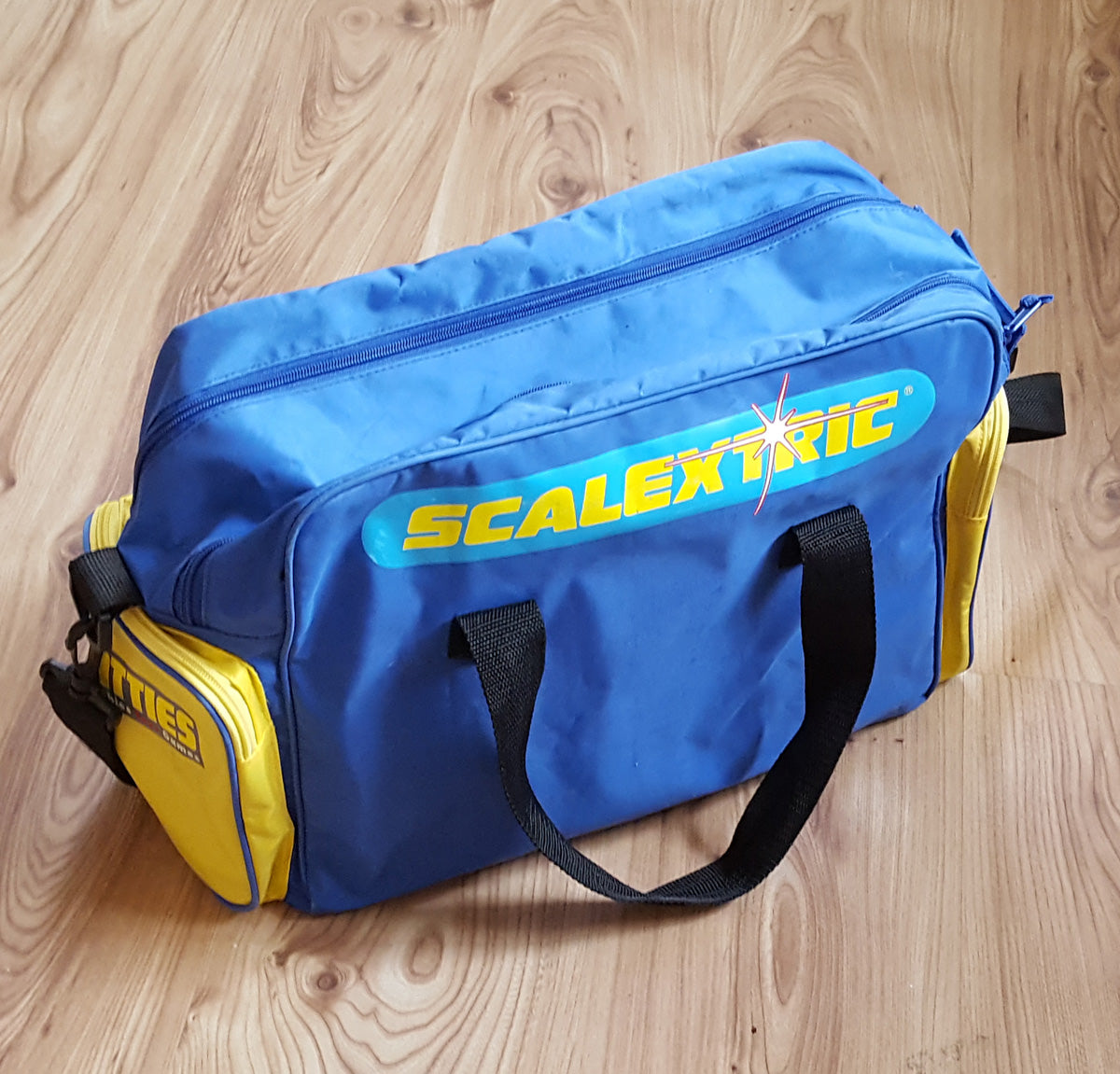 Scalextric Collectors Holdall Carrying Bag - Blue & Yellow