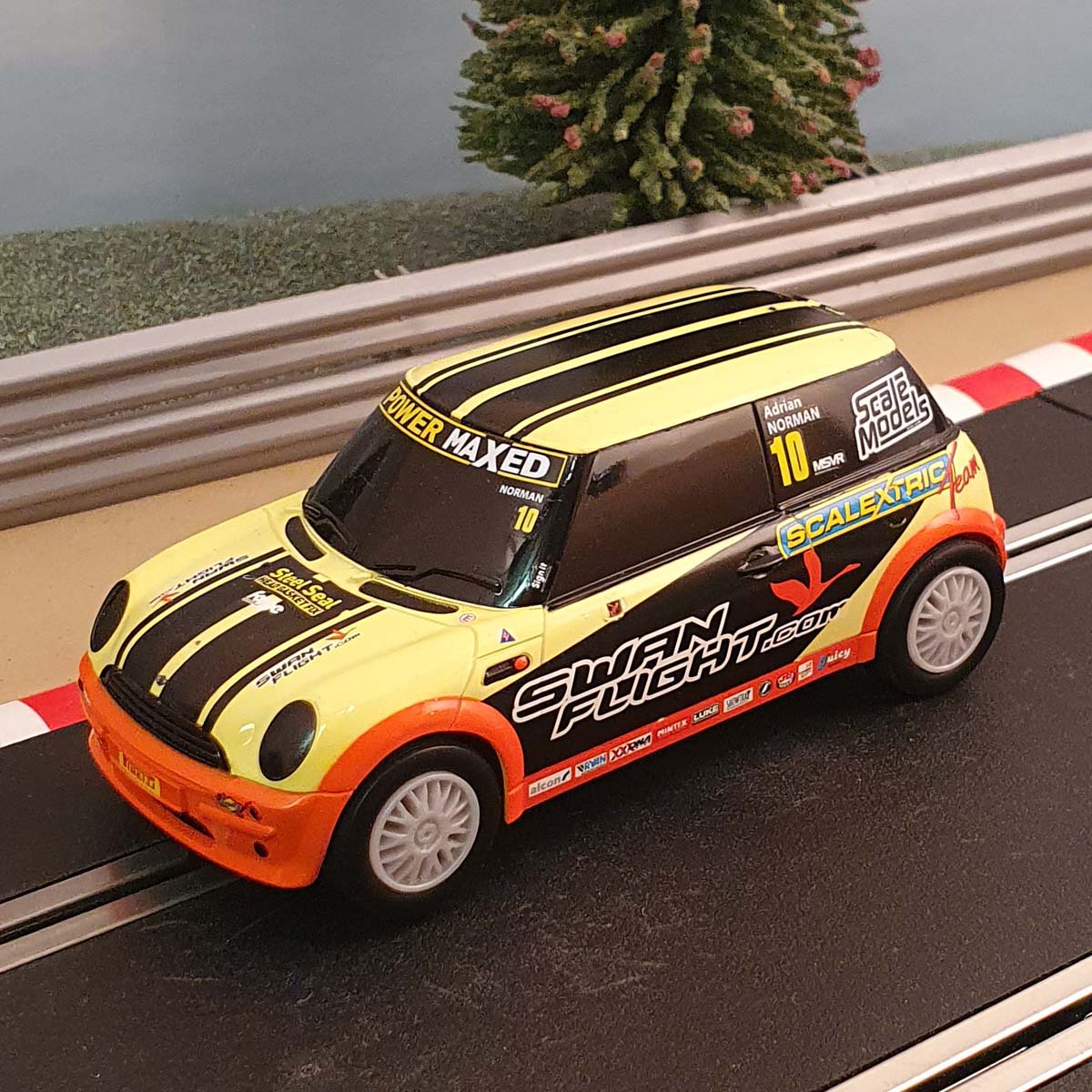 Scalextric 1:32 Car - BMW Mini Cooper - Norman #10 #M