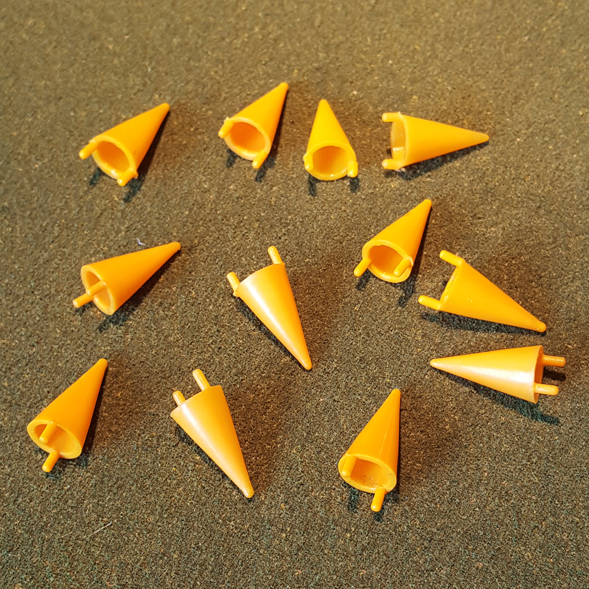 Scalextric 1:32 Cones A255 Obstacles - Orange x 12