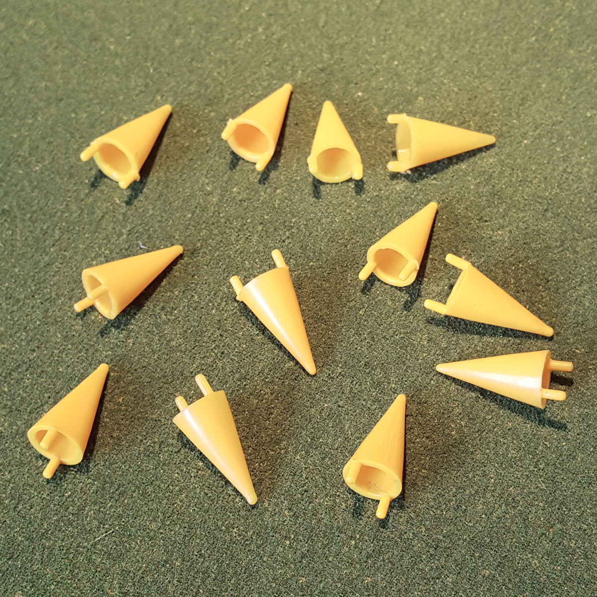 Scalextric 1:32 Cones A255 Obstacles - Yellow x 12