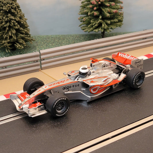 Scalextric 1:32 Digital Car - C2806D F1 Vodafone MP4-21 F Alonso #1 #E