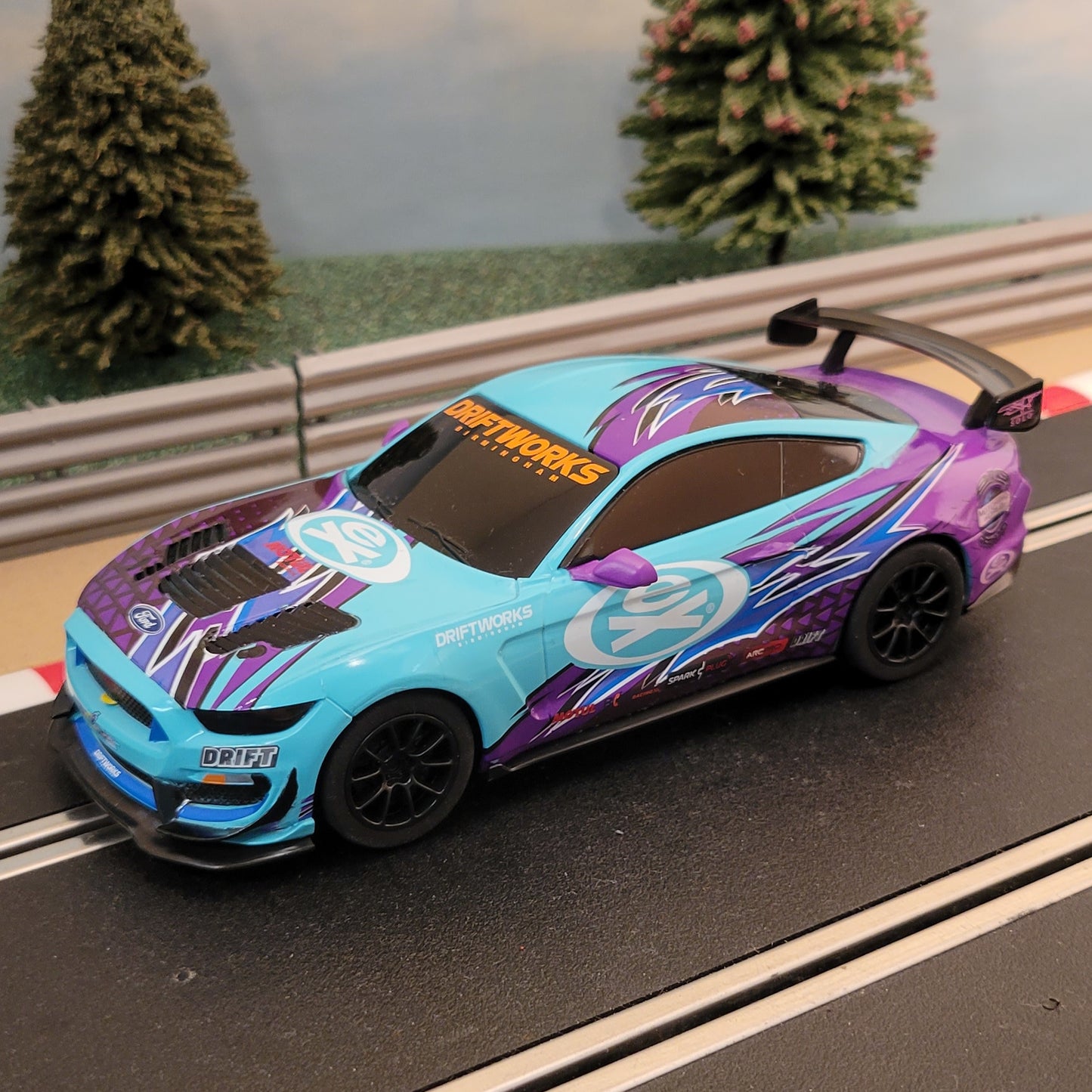 Scalextric 1:32 Drift Car - Blue Ford Mustang GT4