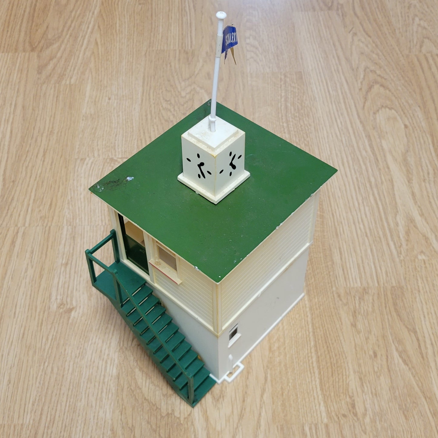 Scalextric 1:32 Building - C702 Control Tower