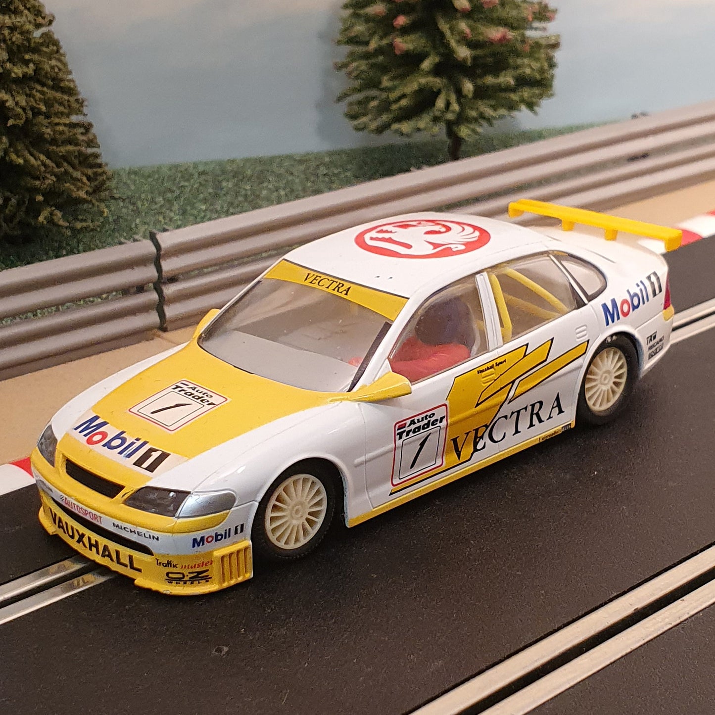 Scalextric 1:32 Car - C2006 Yellow & White Opel Vectra #1 #K