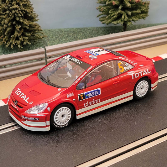 Scalextric 1:32 Car - C2560 Red Peugeot 307 WRC #5 Gronholm *LIGHTS* #K