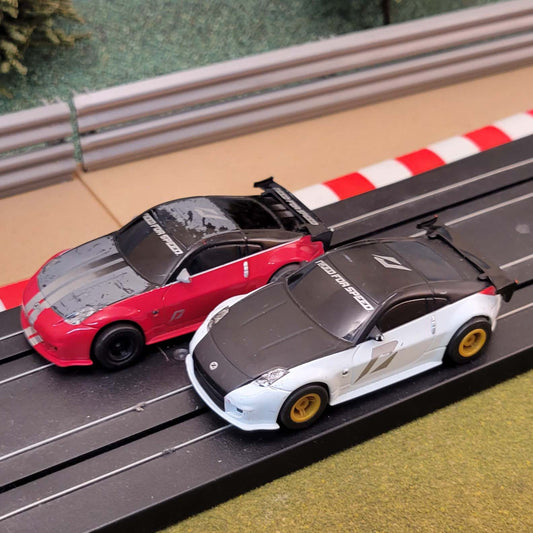 Micro Scalextric Pair 1:64 Cars - Nissan 350Z Need For Speed #A