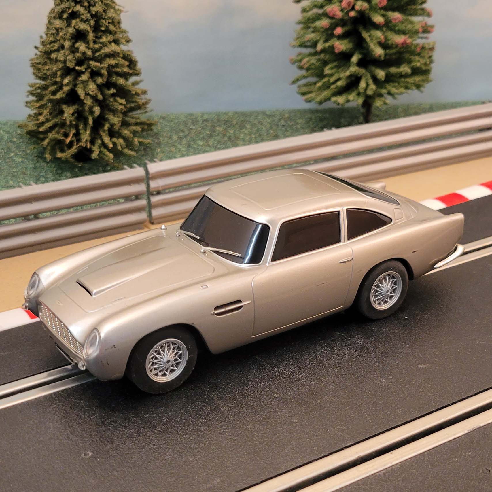 Scalextric 1:32 Car - James Bond 007 Aston Martin DB5 #JK