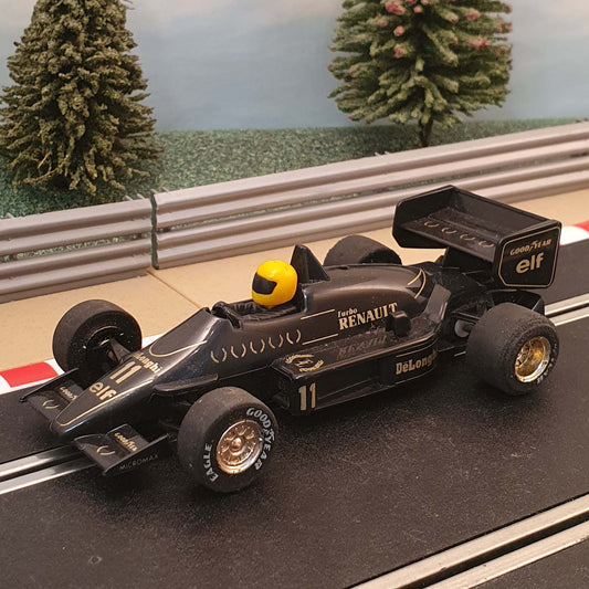 Scalextric 1:32 C425 Black F1 Lotus Renault DeLonghi Elf TurboFlash #11 #M