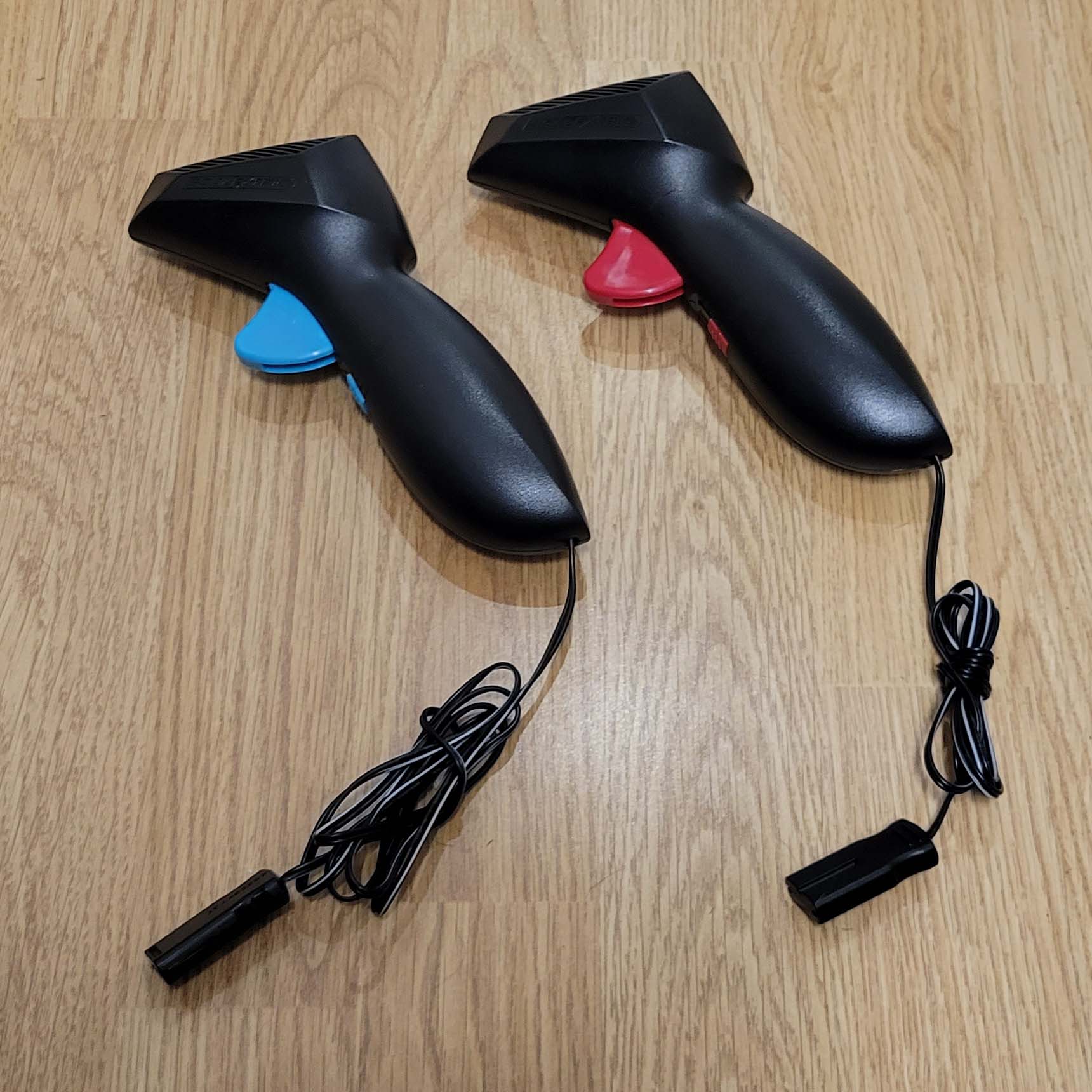 Scalextric C8440 Pair Of Speed Limiting Adjustable Hand Controllers Th ...