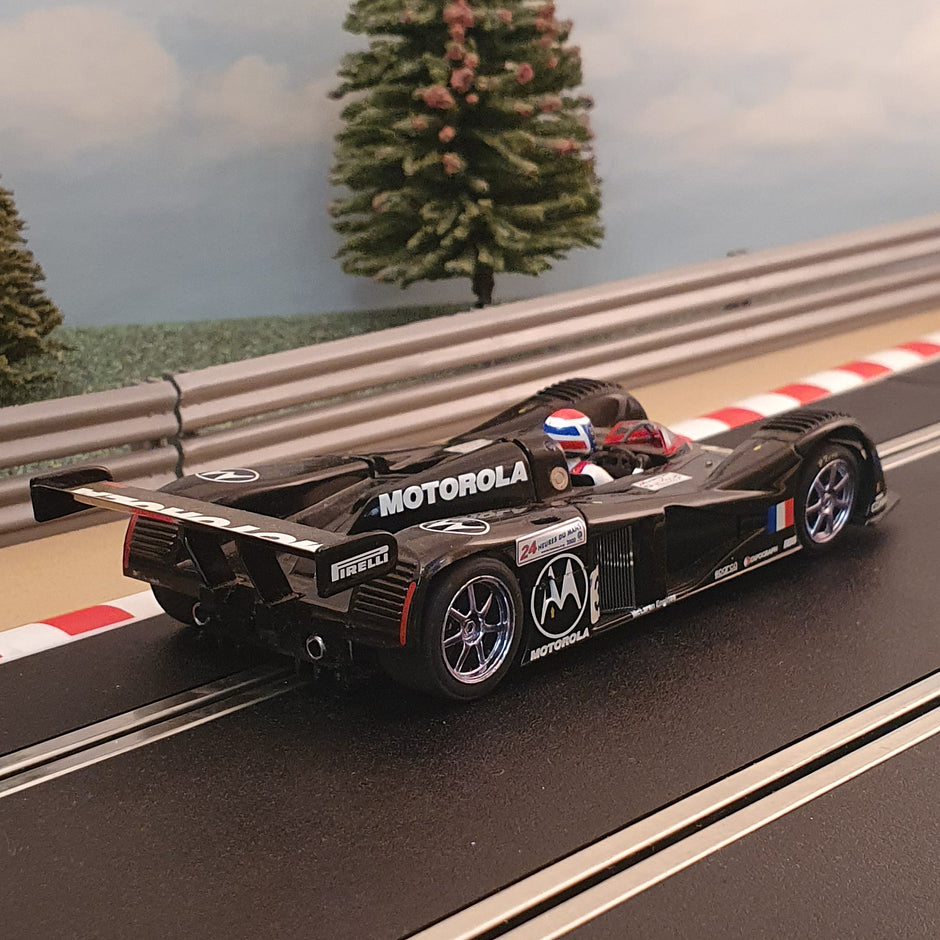 1:32 Scalextric C2259 Le Mans Cadillac LMP #3 *LICHTS* (Gebraucht) in