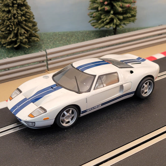 Scalextric 1:32 Digital Car - C2570 White Ford GT 2003 Road Version