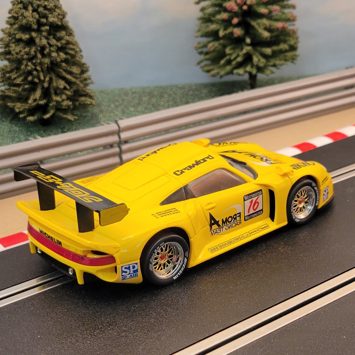 FLY 1:32 Digital Car Runs On Scalextric - Yellow Porsche GT1 #16 *LIGHTS*