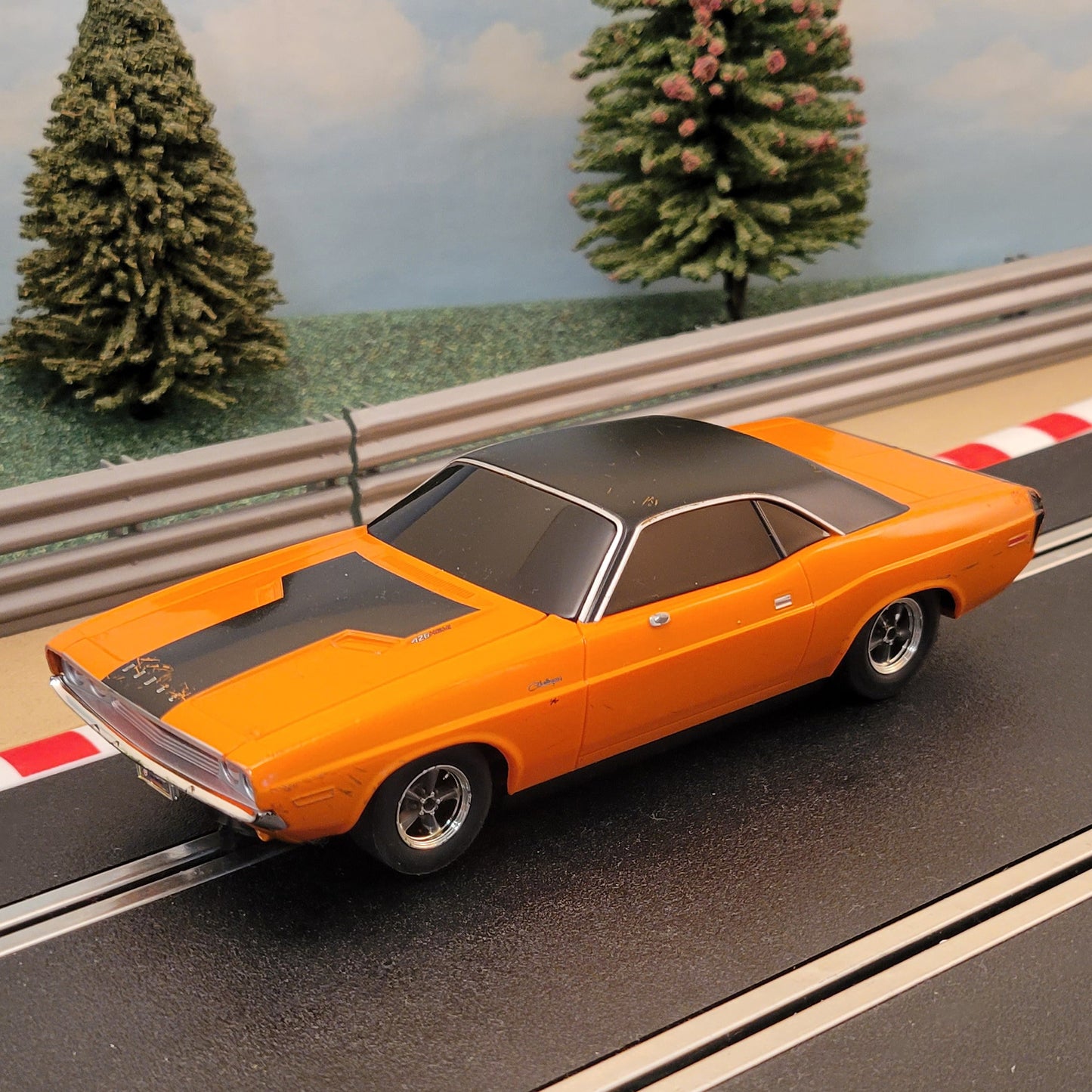 Coche Scalextric 1:32 - C3373 Dodge Challenger Naranja - Rápido y Furioso #SK