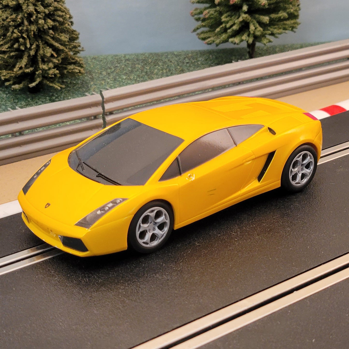 Scalextric 1:32 Car - Metallic Yellow Lamborghini Gallardo #B