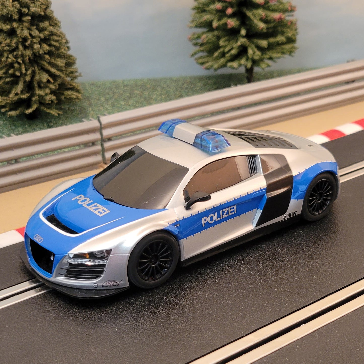 Coche Scalextric 1:32 - Audi R8 GT3 Coche Polizei de Policía *Luces y Sirena* #Z