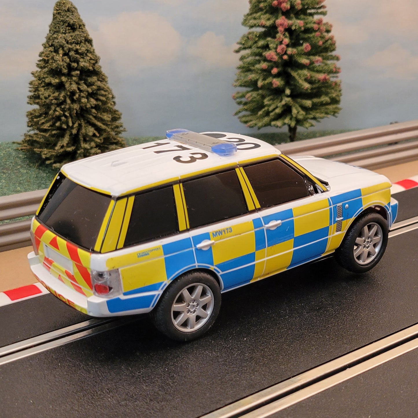Coche Scalextric 1:32 - C2808 Police Range Rover LUCES INTERMITENTES Y SIRENA DPR #WL