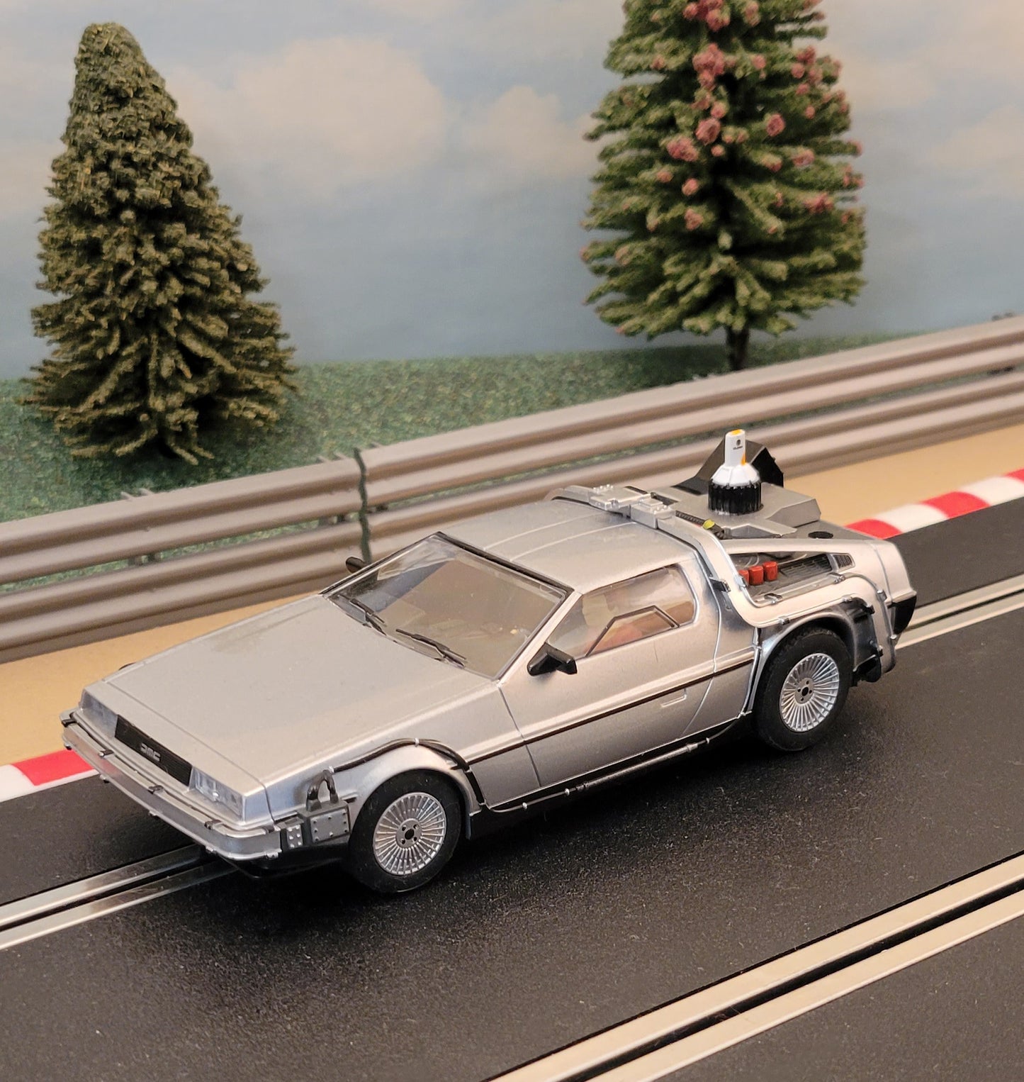 Scalextric 1:32 Car - C4249 Back To The Future 2 - DeLorean *LIGHTS* #J