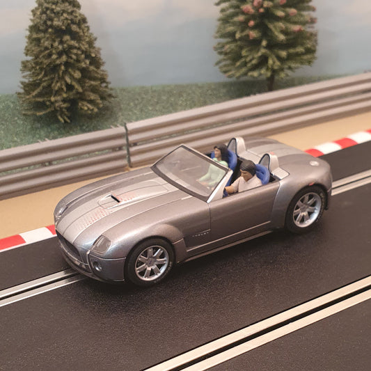 AutoArt Runs On Scalextric 1:32 Slot Car - Ford Shelby Cobra Concept *LIGHTS*