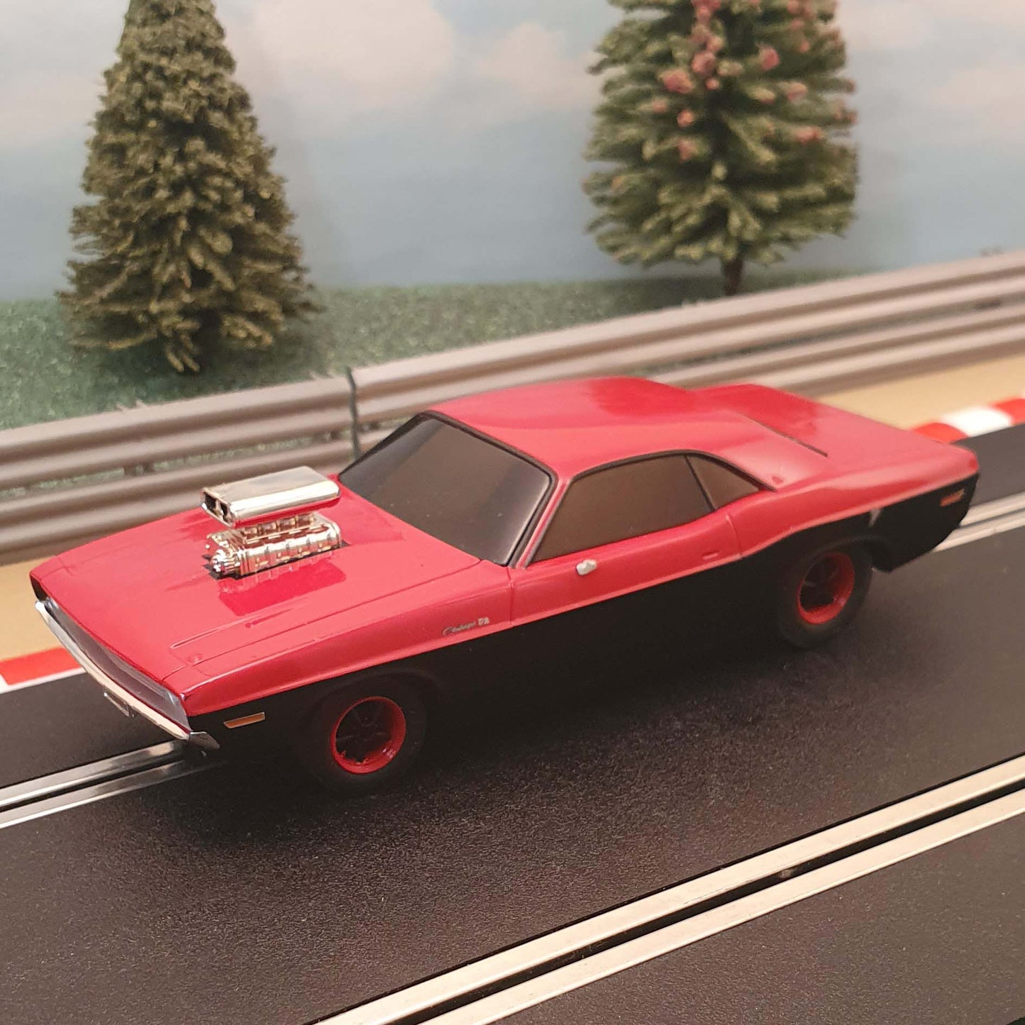 Scalextric 1:32 Car - Red & Black Dodge Challenger *LIGHTS* #MS