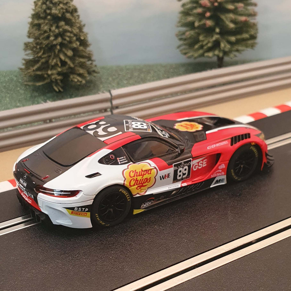 Scalextric 1:32 Car - Mercedes AMG GT3 Chupa Chups *LIGHTS* #89 #SW