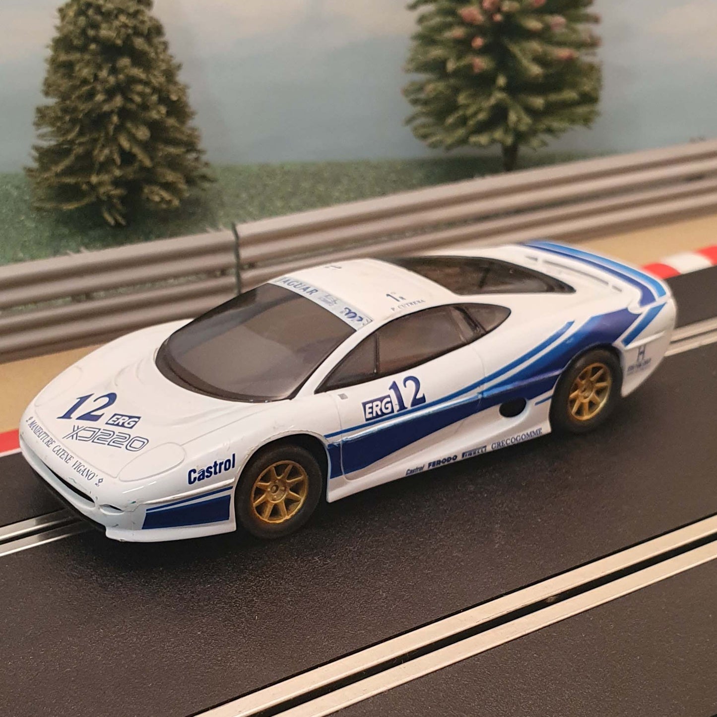 Scalextric 1:32 Car - White & Blue Jaguar XJ220C #12 #Ma