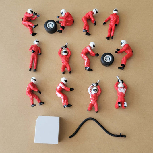 Scalextric 1:32 Pit Crew Figures Red C8324 C8235 #A