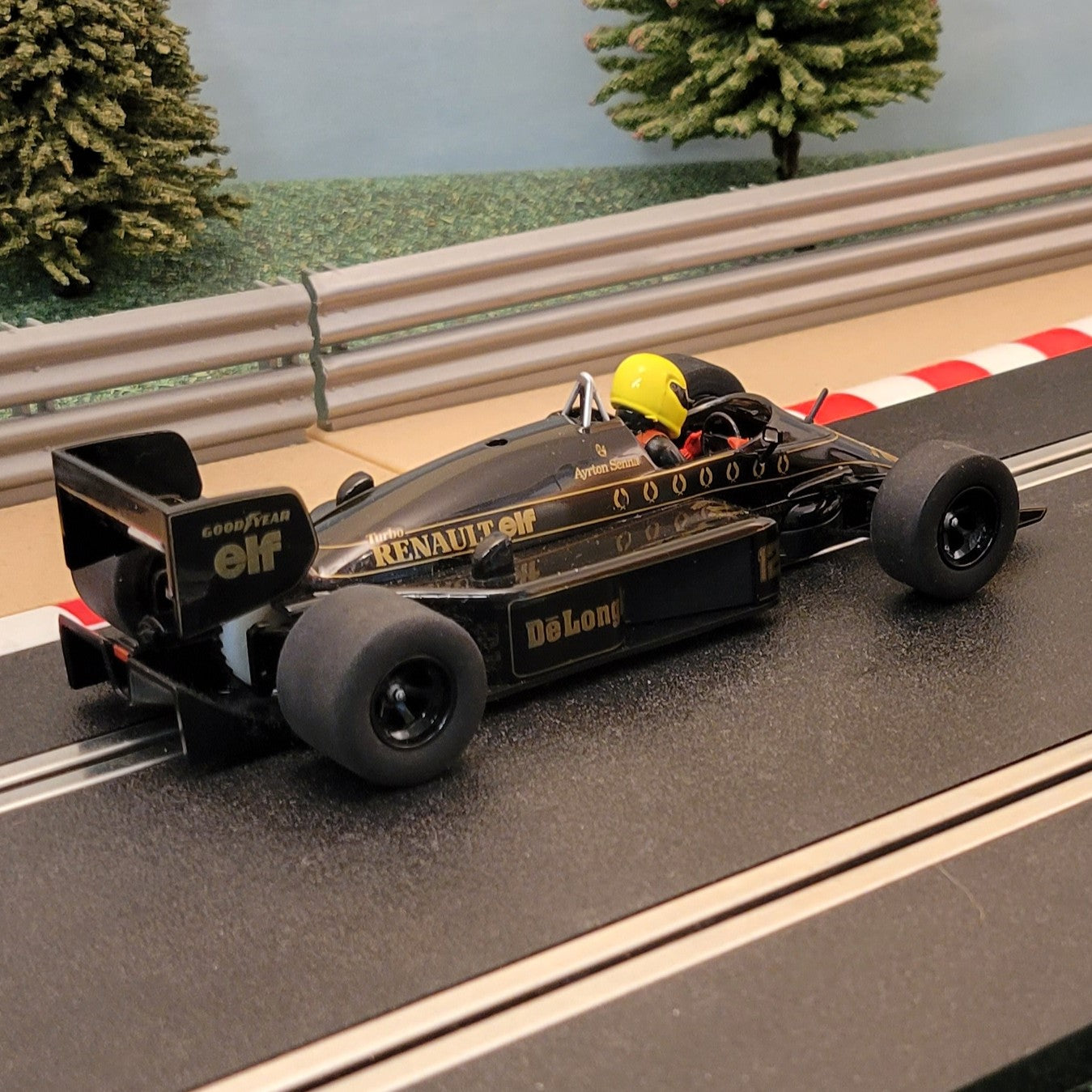 Scalextric 1:32 Car - C4529 Black Lotus 97T Portuguese GP 1985 F1 Senna #12