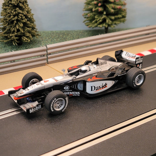 Coche Scalextric 1:32 - C2263 F1 Mercedes Benz McLaren MP4-16 David #4 #MI