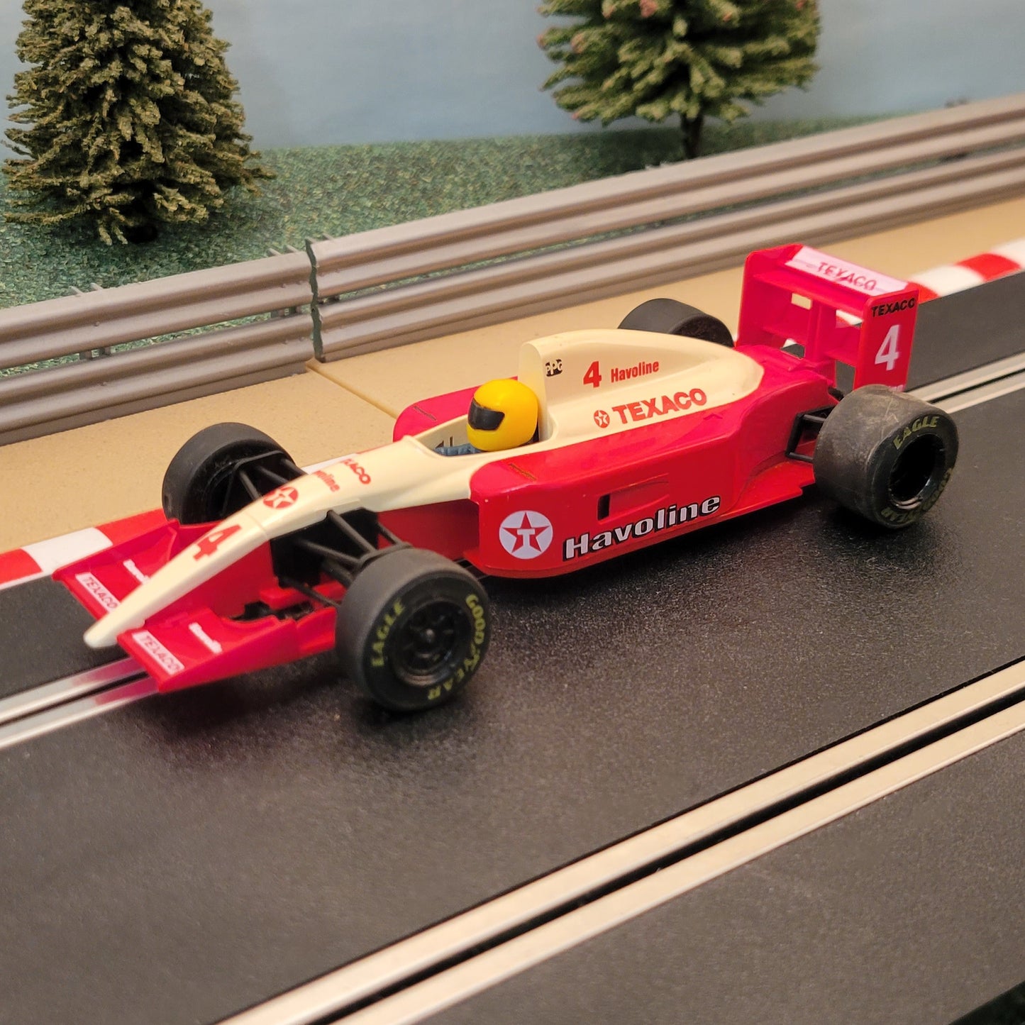 Scalextric 1:32 Car - C311 F1 Texaco 500 #4
